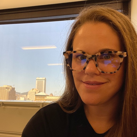 Meet your Posher, Sarah - Picture 1 of 1